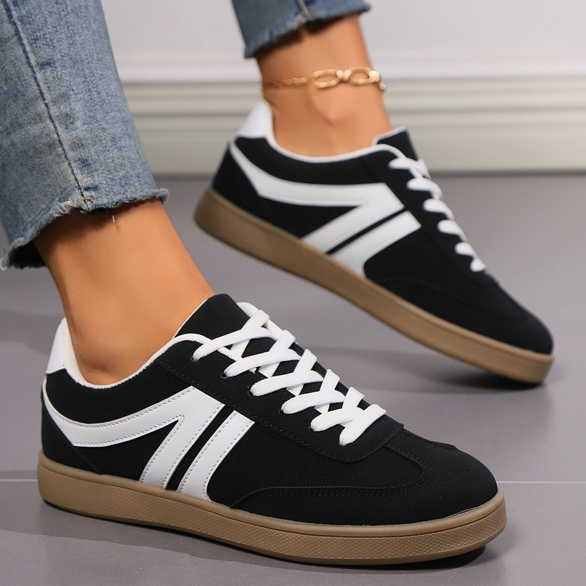 Chaussures Plates Femme à Lacets Bout Rond