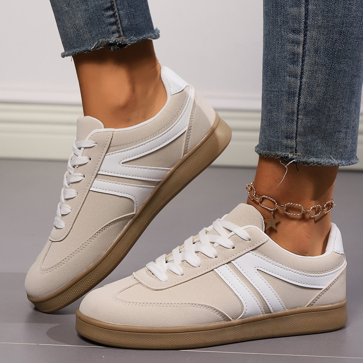 Chaussures Plates Femme à Lacets Bout Rond