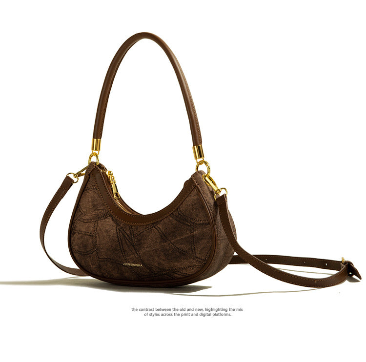 Kesperi – Sac Bandoulière Texturé en Forme de Croissant