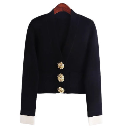 Cardigan tricoté de luxe à col en V avec boucle dorée