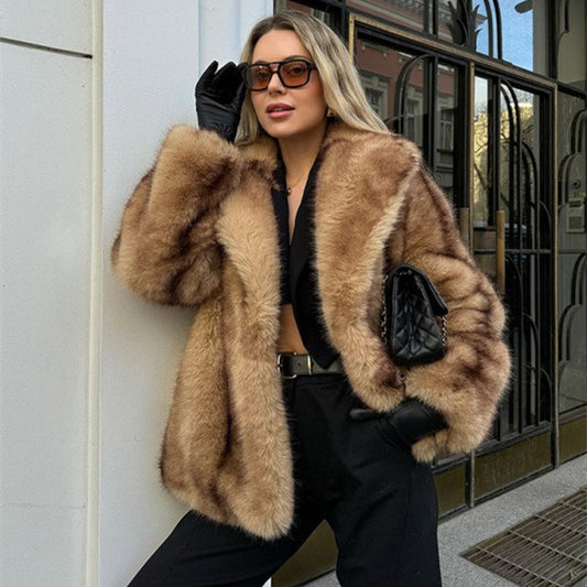 Veste courte en fausse fourrure femme